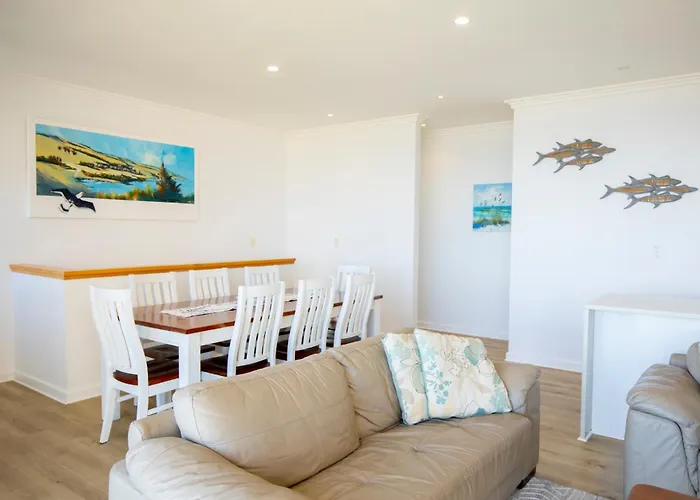 Shearwaters Apartment Waterfront Accomodation